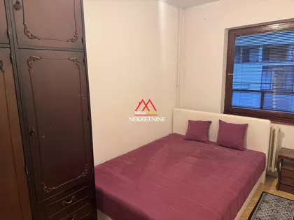 Lasla Gala | 4zida.rs