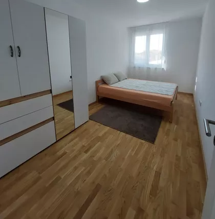 Čerevićka 26A | 4zida.rs