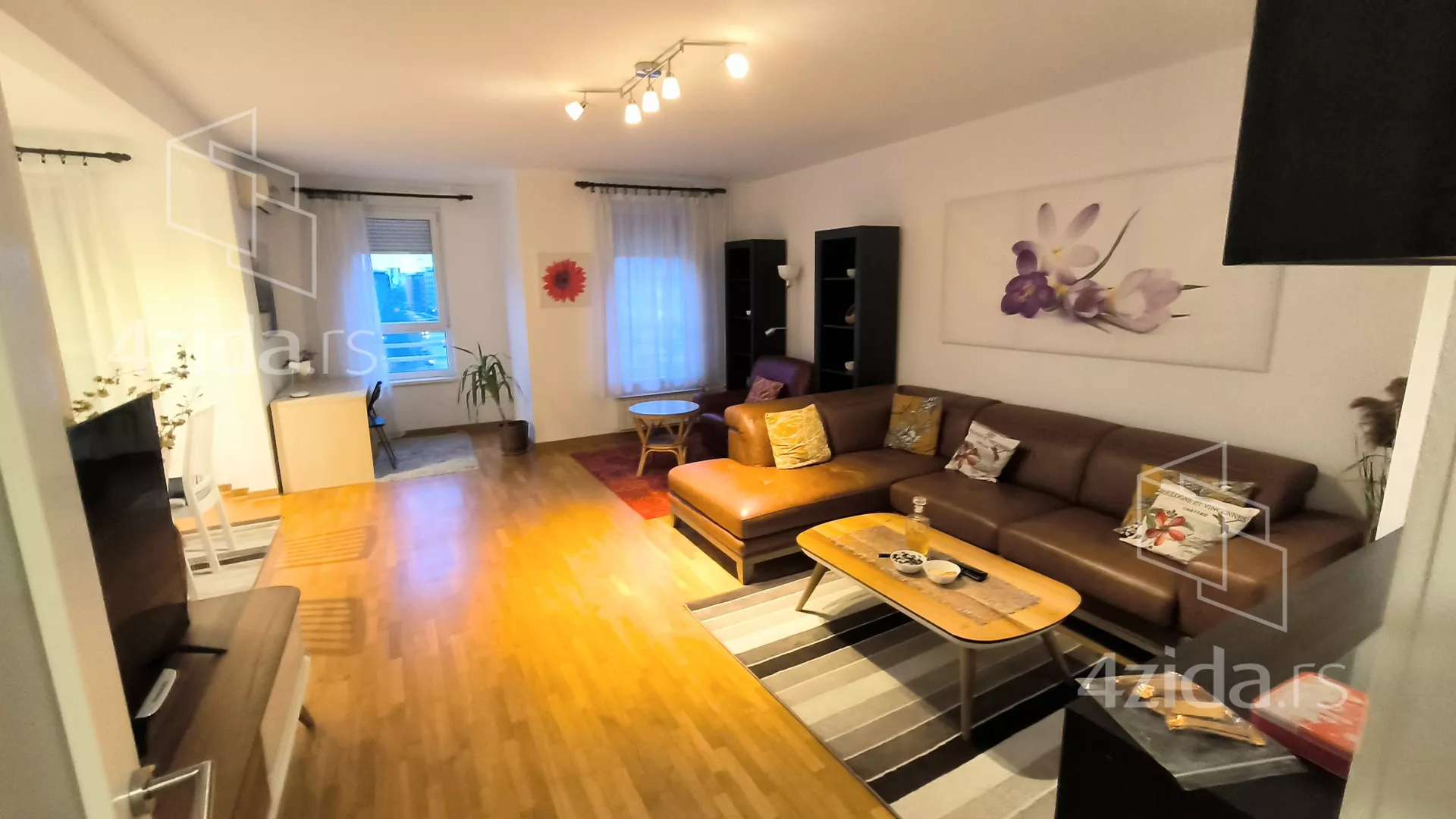 Četvoroiposoban stan | 4zida