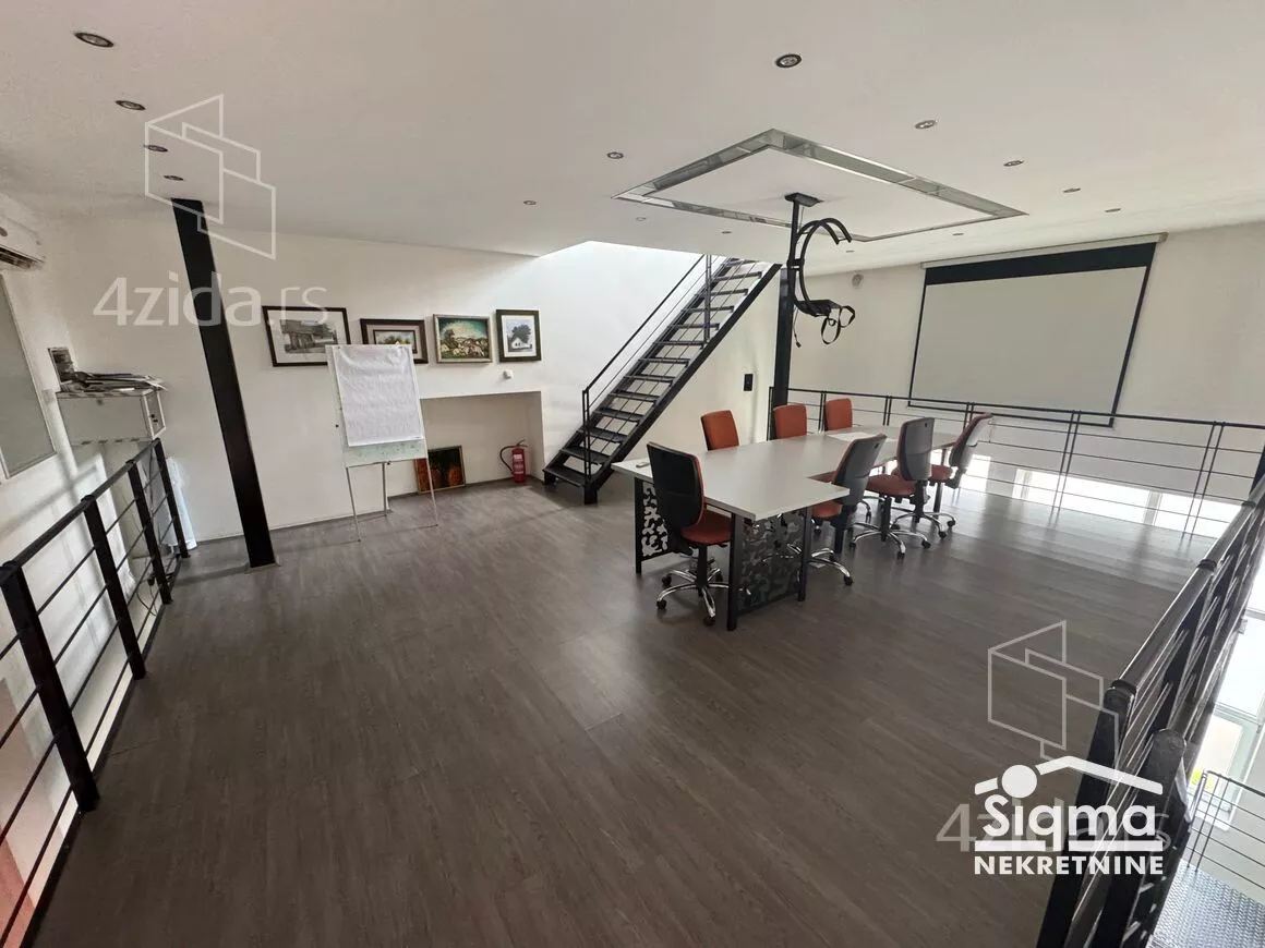 Poslovna zgrada | 4zida