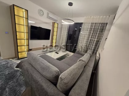 Mirka Milojkovica | 4zida.rs