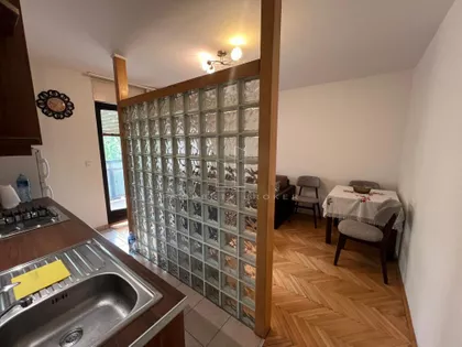 Petlovo Brdo | 4zida.rs