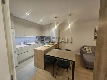 Dzona Kenedija | 4zida.rs