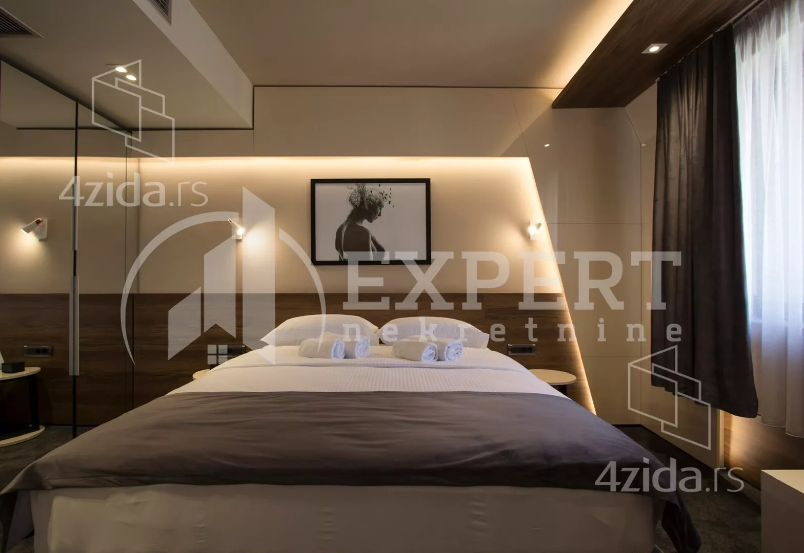 Lokal | 4zida