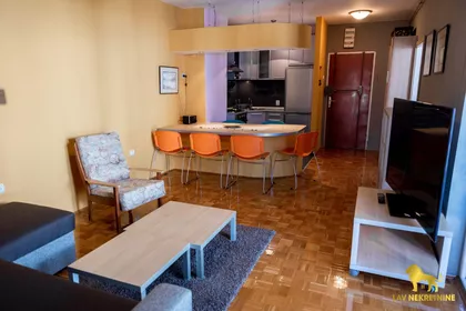 ŽELEZNIČKA | 4zida.rs