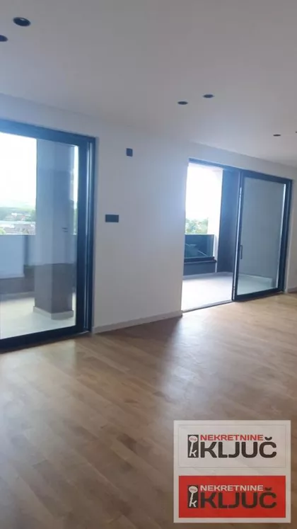 Bulevar Patrijarha Pavla (Somborski Bulevar) | 4zida.rs