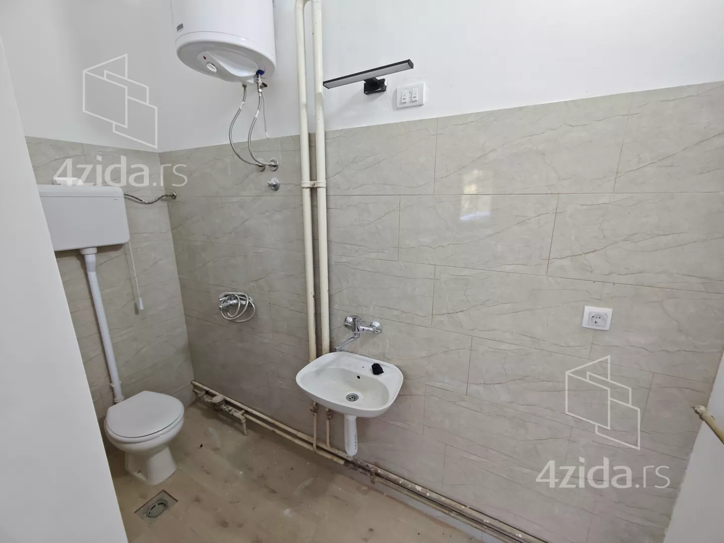 Lokal | 4zida