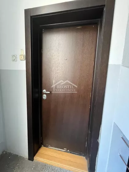 17. oktobra | 4zida.rs