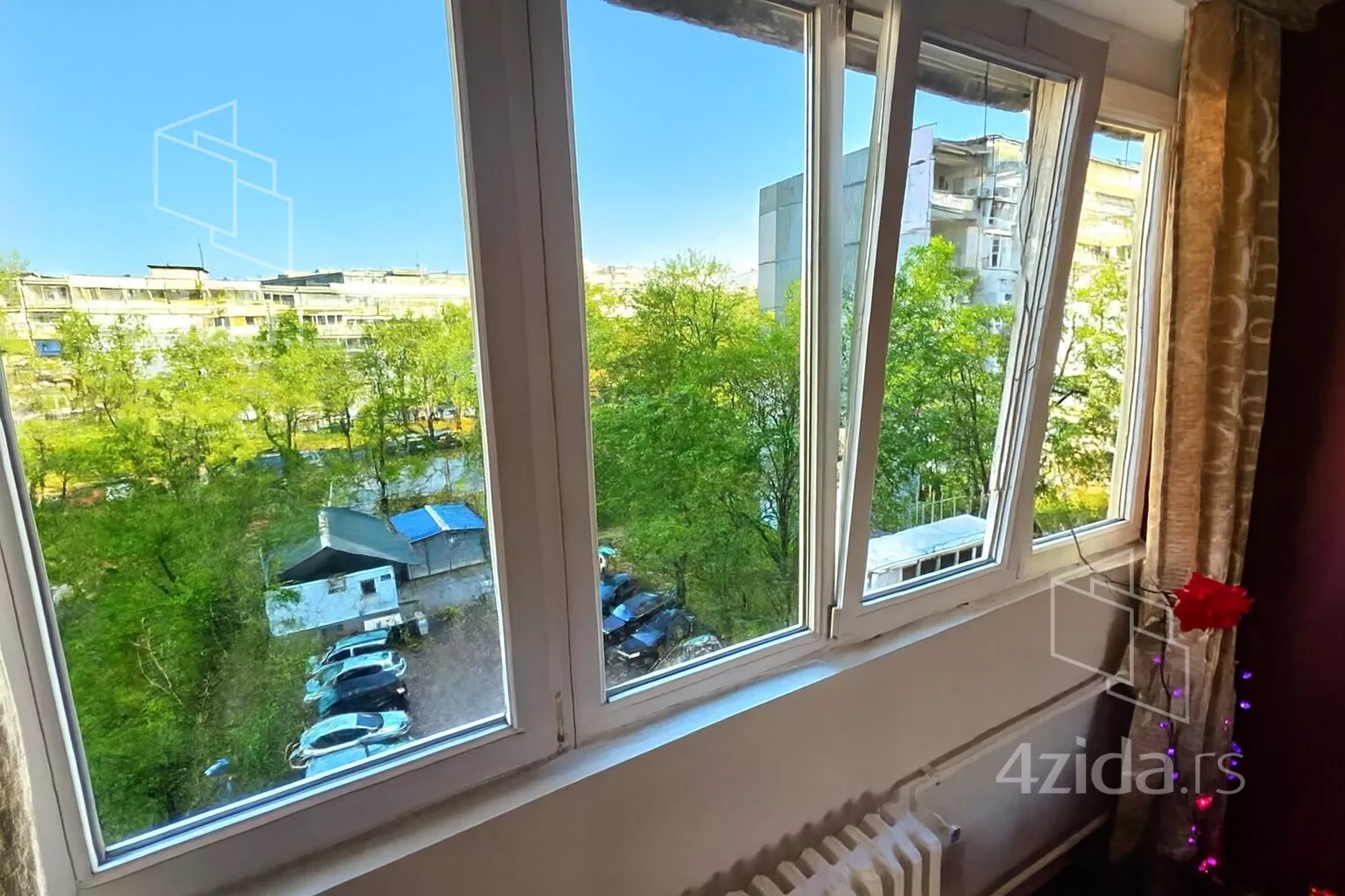 Jednoiposoban stan | 4zida