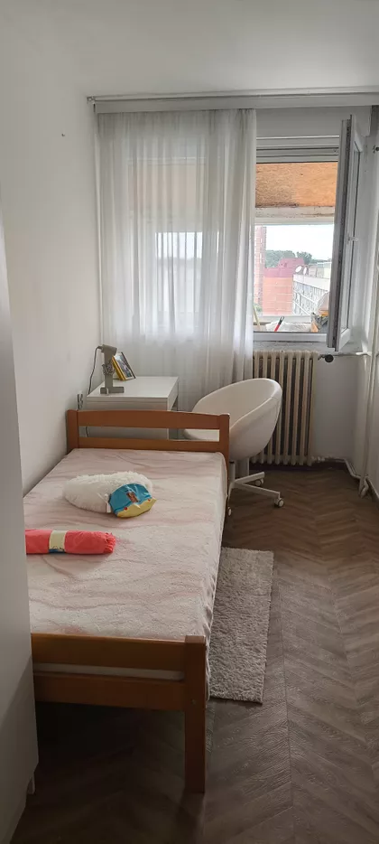 Studentska | 4zida.rs