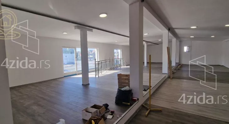 Poslovni prostor | 4zida