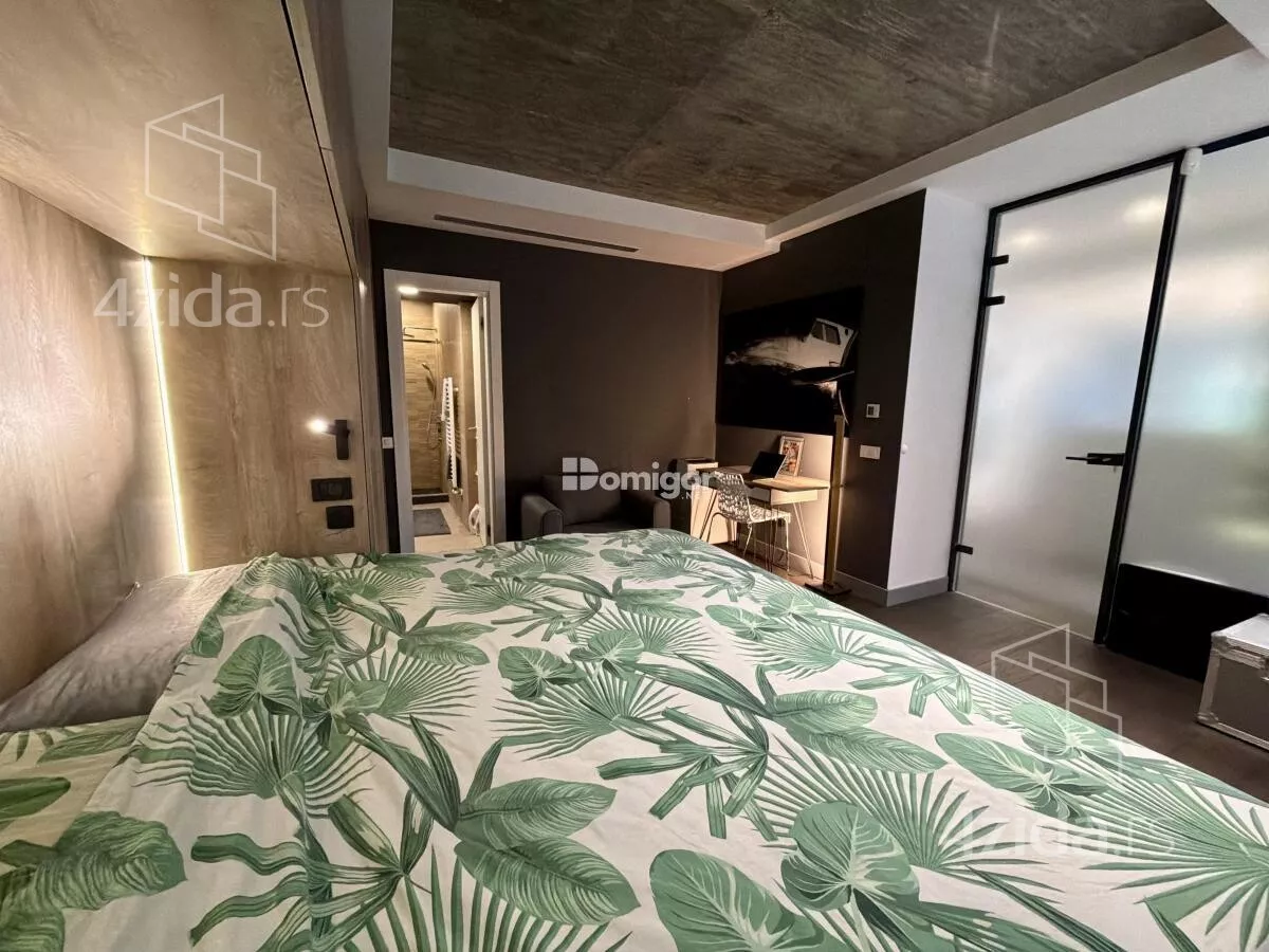 Četvoroiposoban stan | 4zida