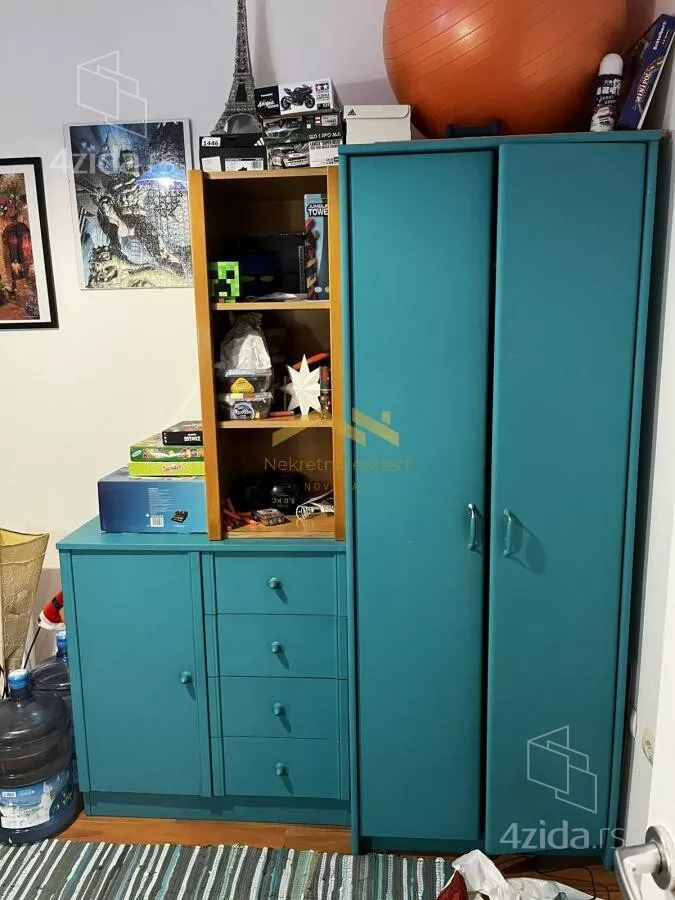 Dvoiposoban stan | 4zida