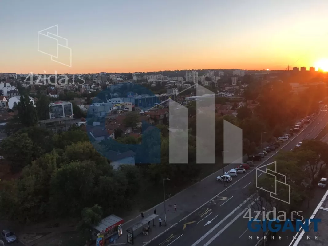 Petosoban stan | 4zida