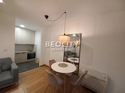 Trg Komenskog | 4zida.rs