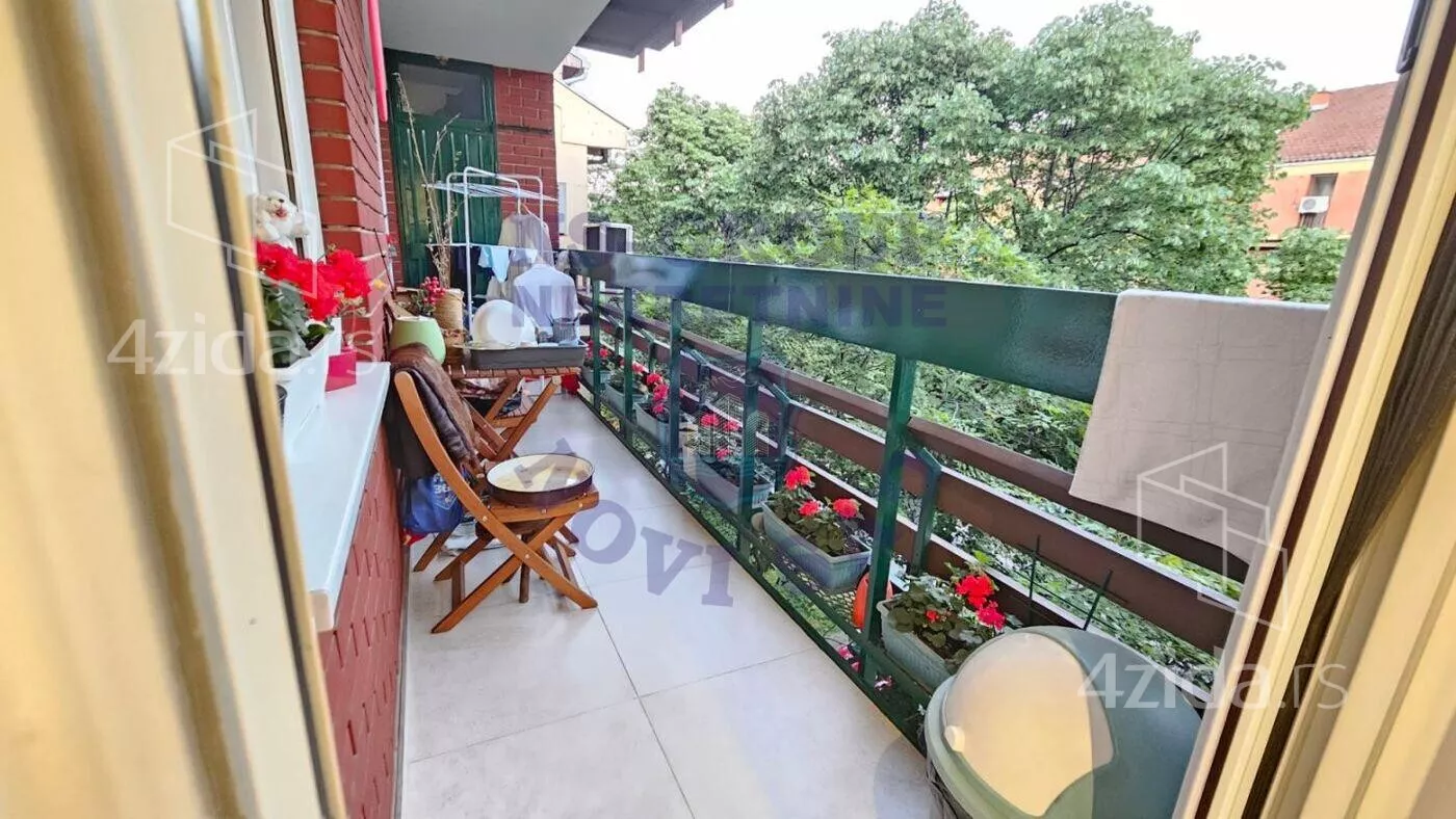 Troiposoban stan | 4zida