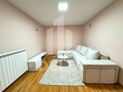 Trstenička | 4zida.rs