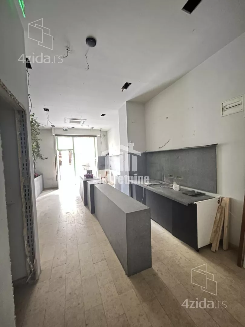 Lokal | 4zida