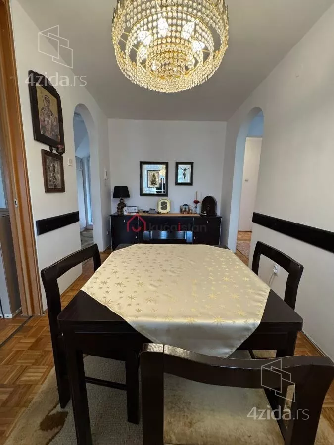 Četvorosoban stan | 4zida