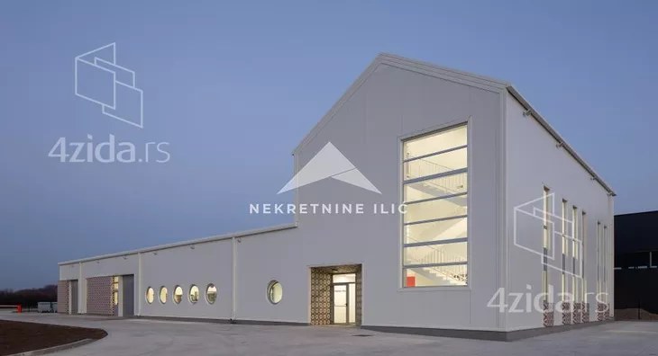 Poslovna zgrada | 4zida