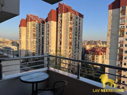 BULEVAR CARA LAZARA | 4zida.rs