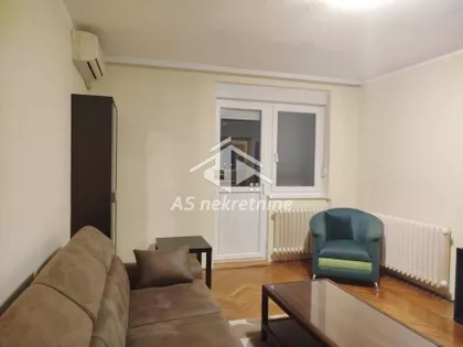 Crveni Krst Vračar | 4zida.rs