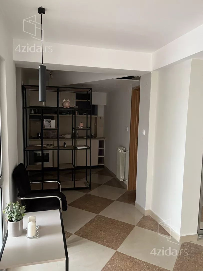 Garsonjera | 4zida