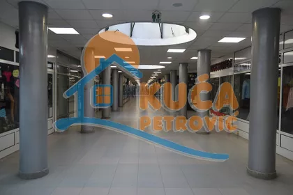 Obrenovićeva | 4zida.rs
