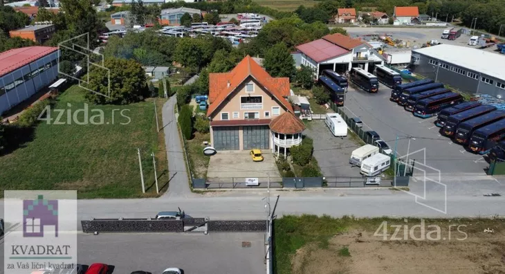 Poslovni prostor | 4zida