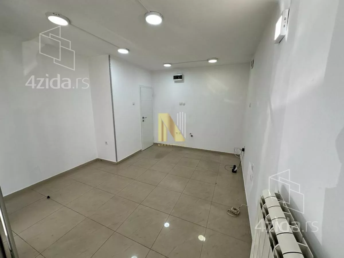 Lokal | 4zida