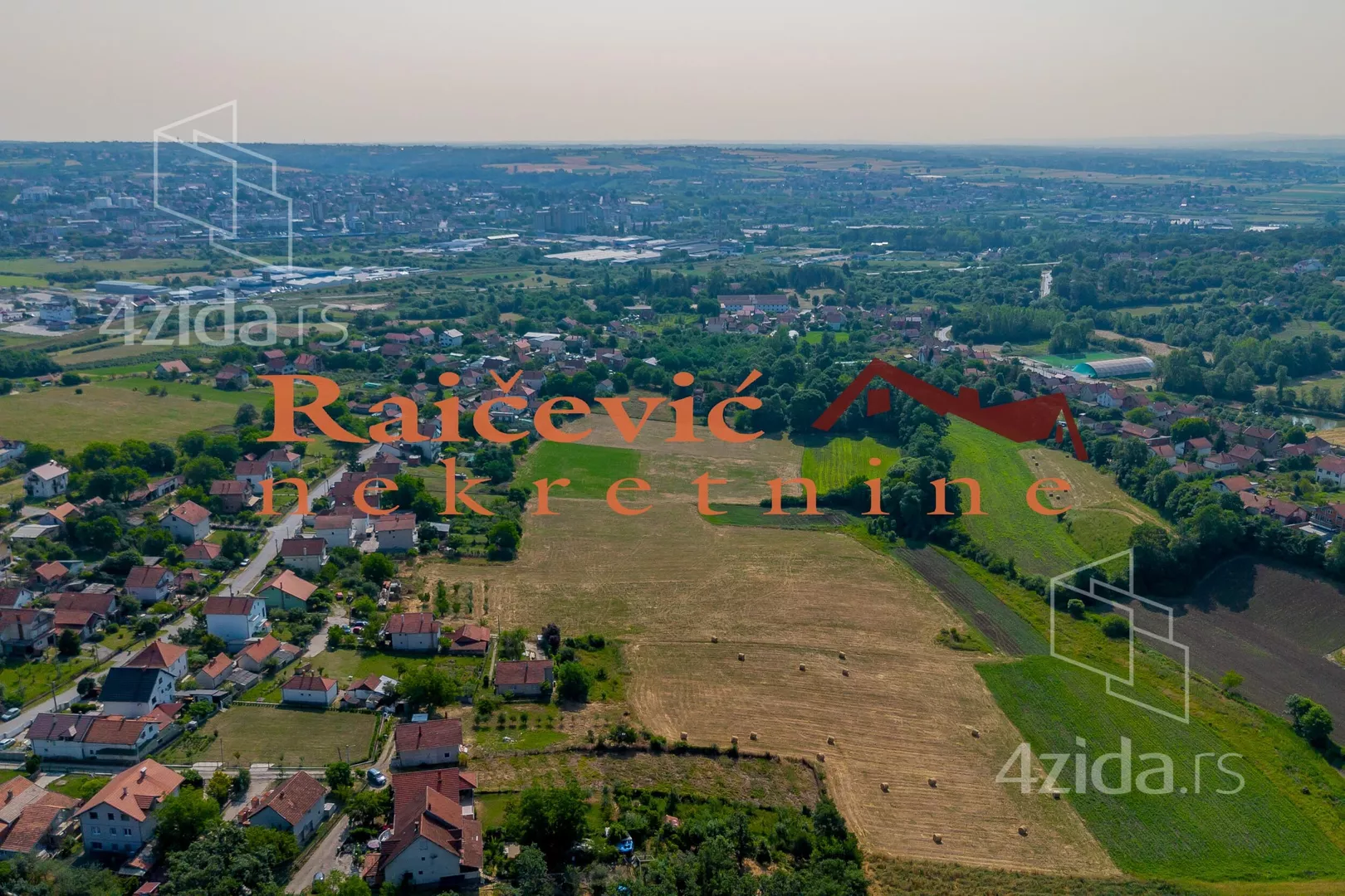 Plac | 4zida
