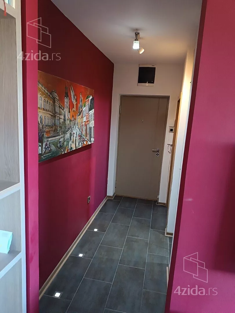 Četvoroiposoban stan | 4zida