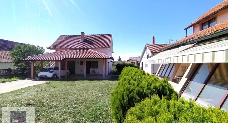 Kuća | 4zida