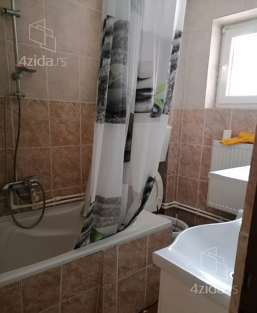 4-etažna kuća | 4zida