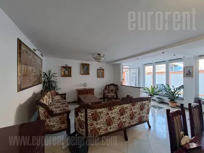 KONJARNIK | 4zida.rs