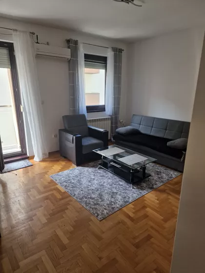 Jug Bogdana 3 | 4zida.rs