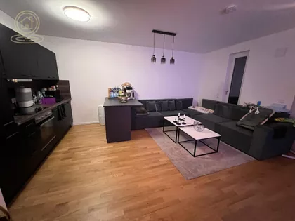 Učiteljsko Naselje | 4zida.rs