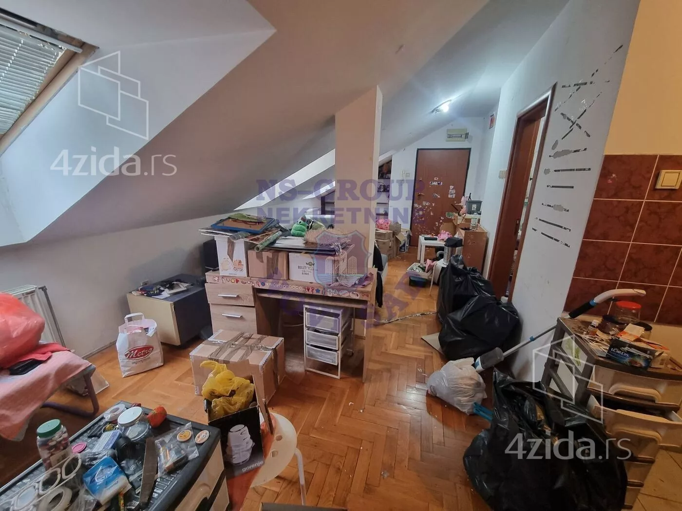 Šestosoban stan | 4zida