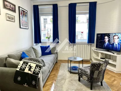 Petra Drapšina | 4zida.rs