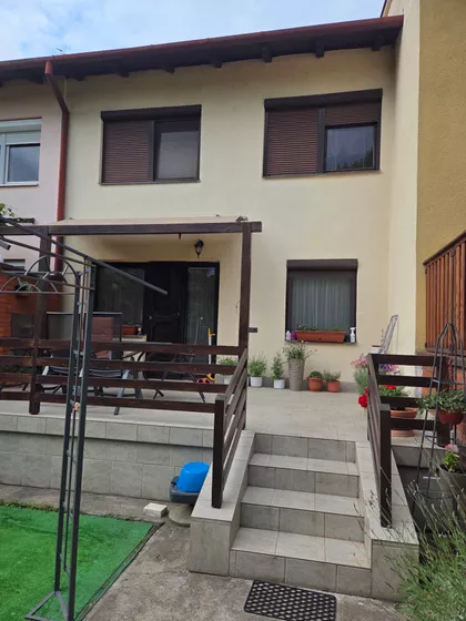 Kertvaroš | 4zida.rs