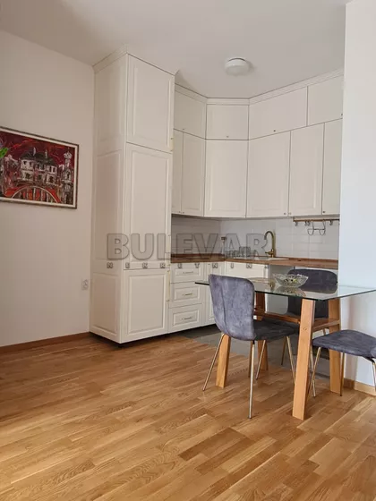 Božane Prpić | 4zida.rs