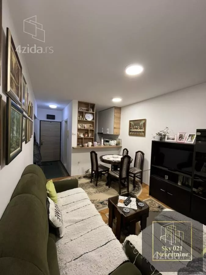 Jednoiposoban stan | 4zida