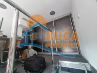 Lokal | 4zida