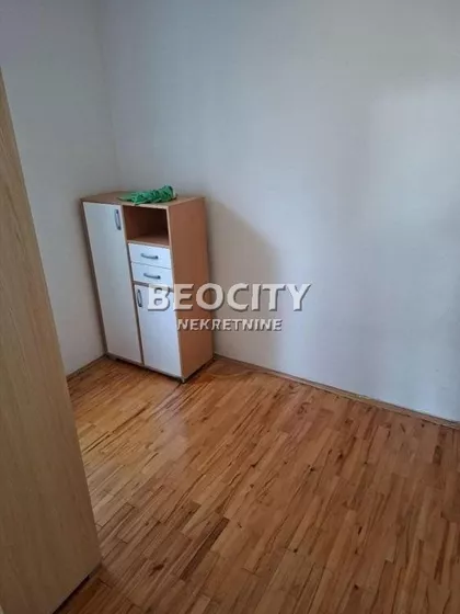 Petra Lubarde | 4zida.rs