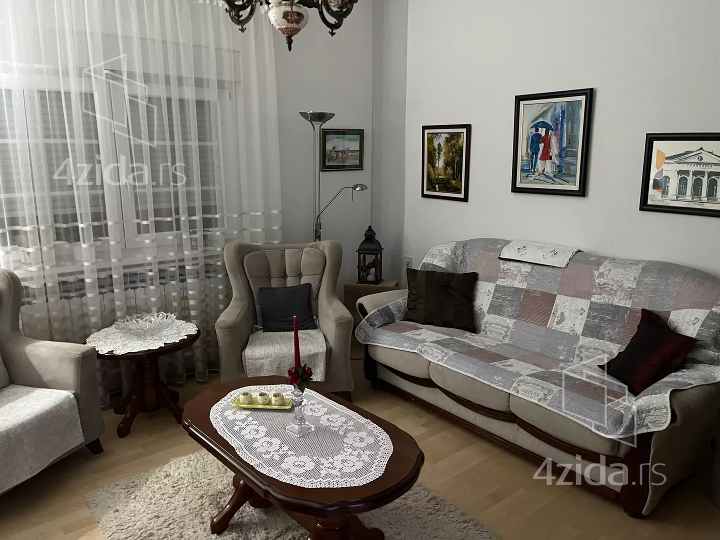 Jednoiposoban stan | 4zida