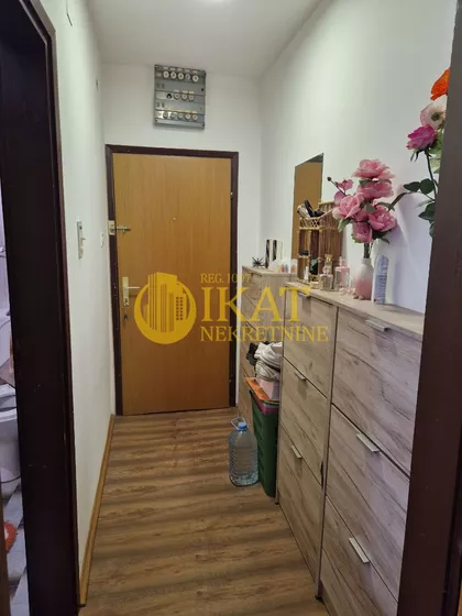 Sremčica | 4zida.rs