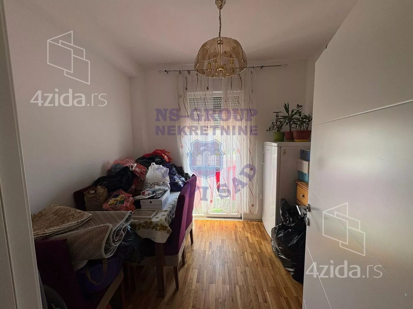 Troiposoban stan | 4zida