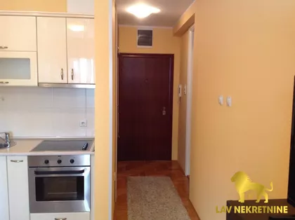 BULEVAR CARA LAZARA | 4zida.rs