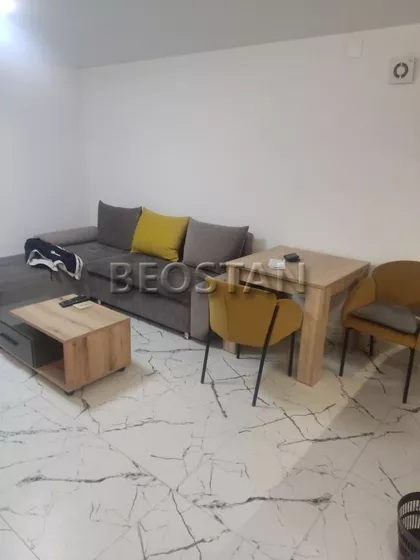 Mira Popare | 4zida.rs