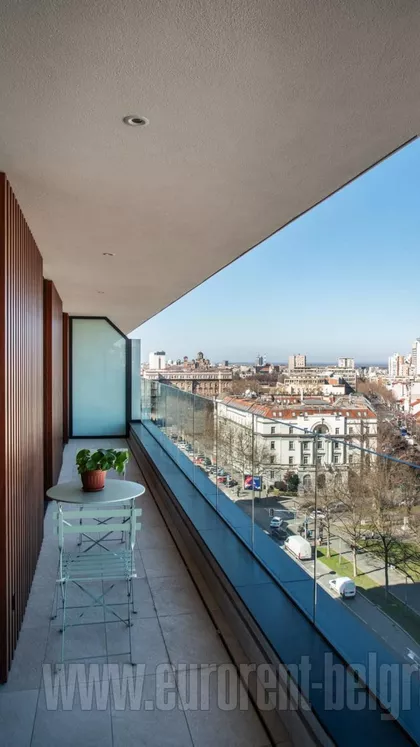 KALENIĆ PIJACA | 4zida.rs